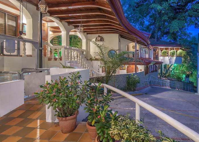 Hotel Villas Lirio